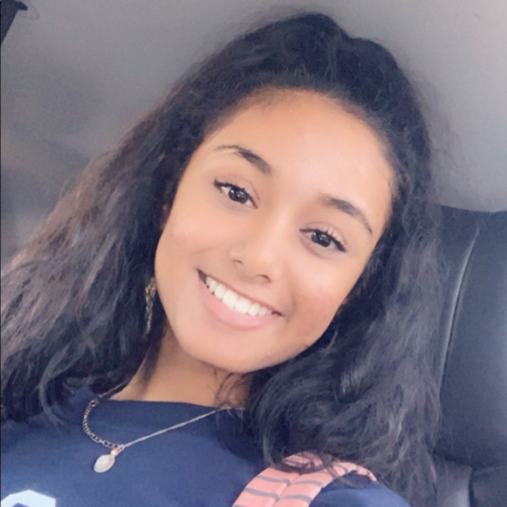 Meet your Posher, Devanshi